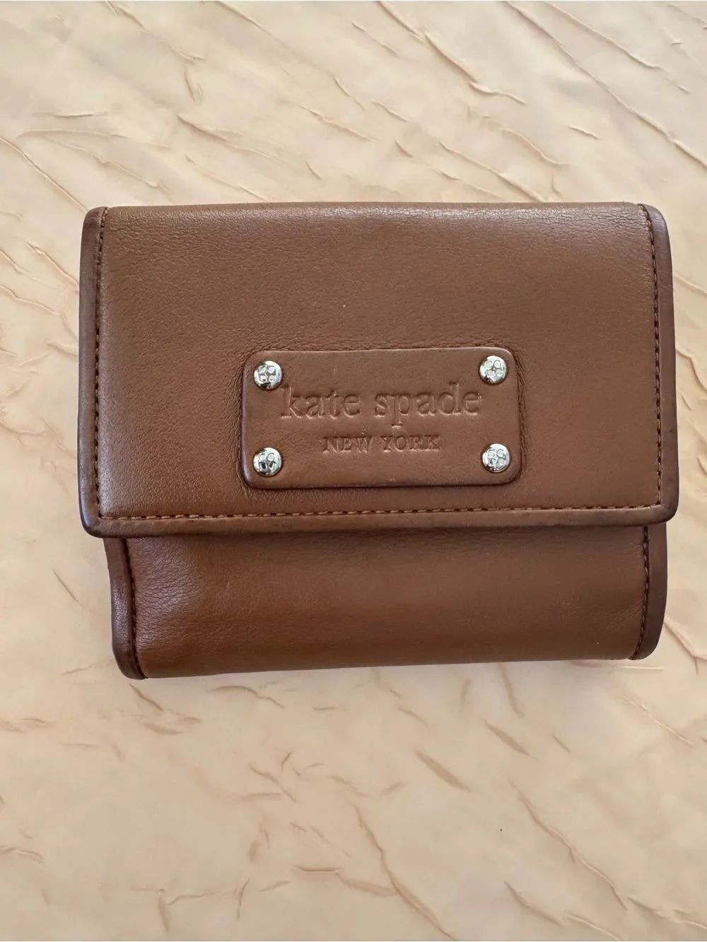 Kate Spade Brown Leather Trifold Wallet Compact Organizer Studded Logo Plaque